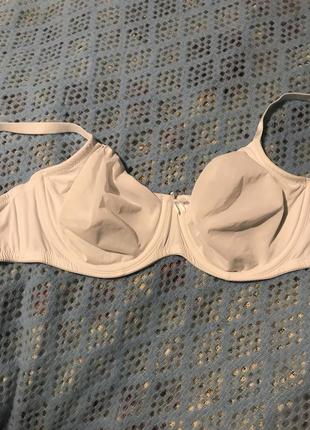 Бюстгалтер