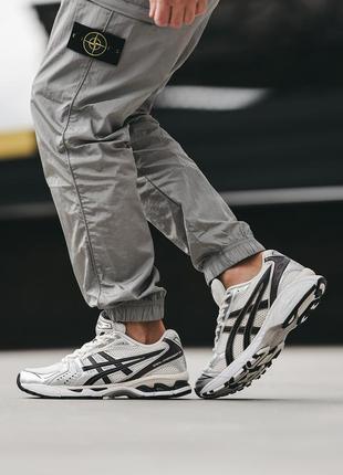 Кроссовки asics