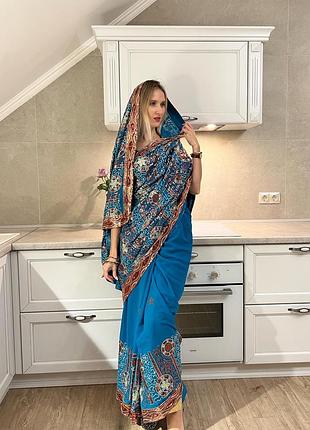 Сари индийский костюм