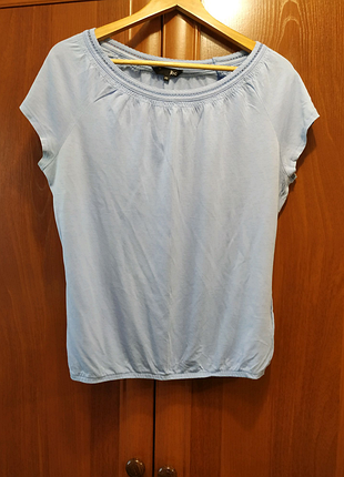 Футболка жіноча