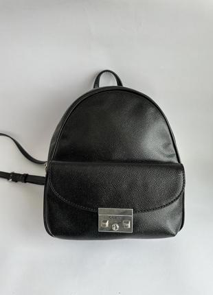 Рюкзак guess