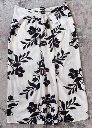 Белая льняная юбка миди в чёрный цветочный принт f&f (размер 14-16)2 фото