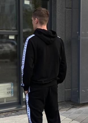 Спортивный мужской костюм от nike на лампасах