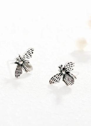 Серьги-гвоздики пчолки из серебра 925 пробы