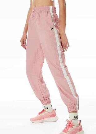 Штани джоггери stradivarius