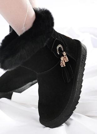 Стильные зимние детские угги для девочек