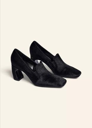 Шкіряні туфлі чорні ворсисті zara new
