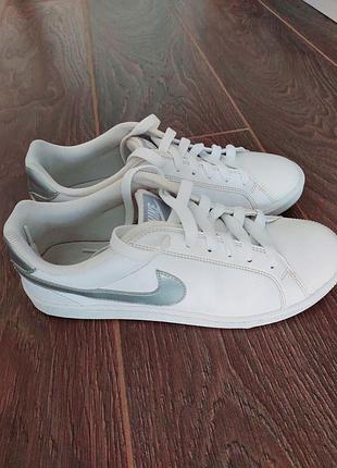 Кроссовки nike 38р.24см