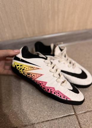 Футзалки nike hypervenom,кроссовки для футбола  размер 34 2у стелька 21 см