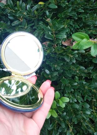 Зеркало винтажное из веганский кожи в новом состяние.англия