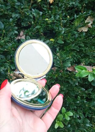 Зеркало винтажное из веганский кожи в новом состяние.англия