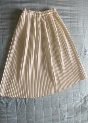 Жіноча спідниця