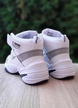 Зимние женские кроссовки newest jordans 5 glow in the dark winter fur найк белого с серым цветами мех4 фото