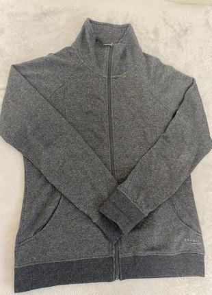 Кофта на молнії.