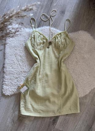 Сукня плаття з чашечками primark
