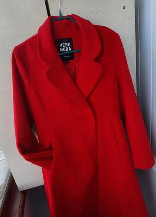 Пальто vero moda красное2 фото