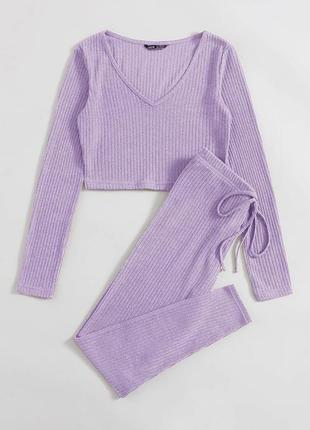 Костюм женский