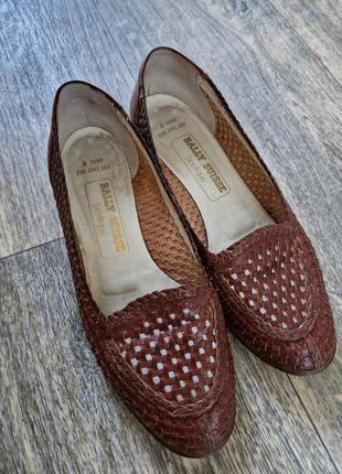 Кожаные коричневые плетеные туфли лоферы bally suisse boutique