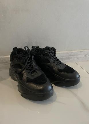 Зимние кроссовки sharman
