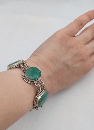 Серебряный браслет с изумрудами