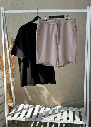 Комплект шорти з рваними швами бежеві + футболка оверсайз чорна3 фото