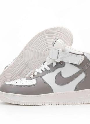 Кроссовки nike  зимние