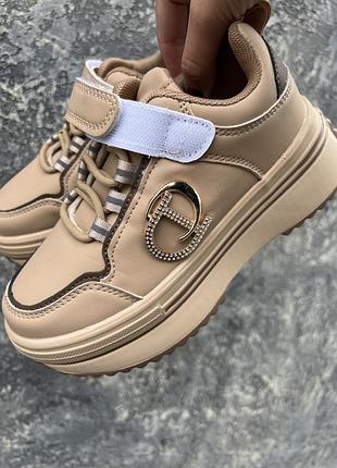 Кроссовки детские