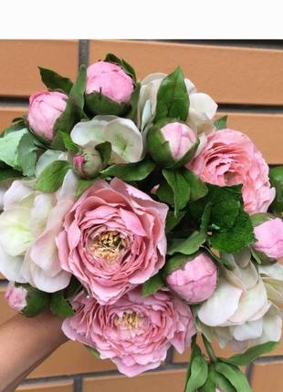 Дуже красива композиція з холодної порцеляни ручної роботи, що не знається.