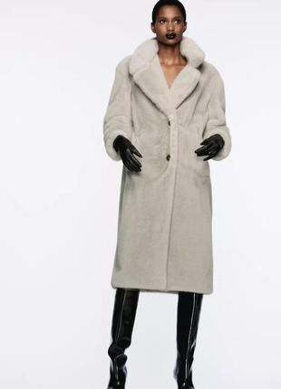 Пальто жіноче сіре хутряне zara new
