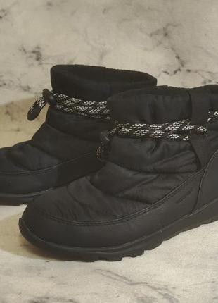 Водонепроницаемые короткие зимние ботинки sorel whitney puffy.