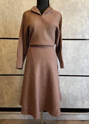 Вінтажна тепла сукня