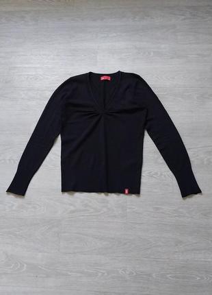 Черный базовый свитер esprit с v образным вырезом