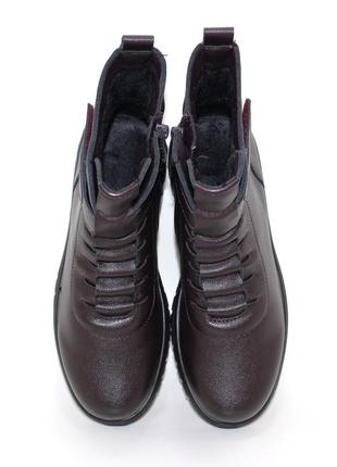 Бордові осінні жіночі черевики на невеликій танкетці всередині з флісом.