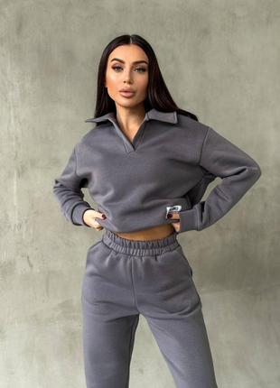 Женский костюм