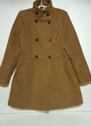 Демосизонне пальто.
