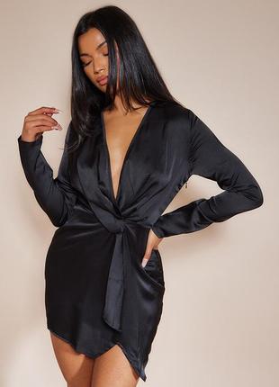 Новое черное шелковое платье prettylittlething сатиновое платье перекрученное спереди на запах