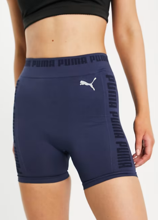 Нові короткі безшовні шорти puma