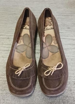 Clarks замшевые балетки,туфли на танкетке