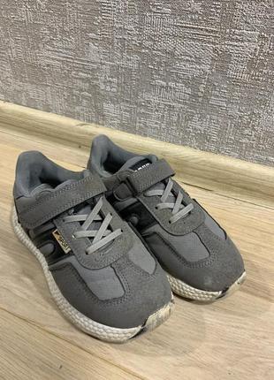 Кроссовки для мальчика