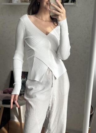 Белая кофта на запах лонгслив