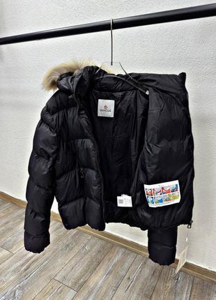Пуховик moncler с натуральным мехом3 фото