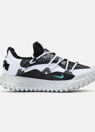 Кроссовки в стиле nike acg