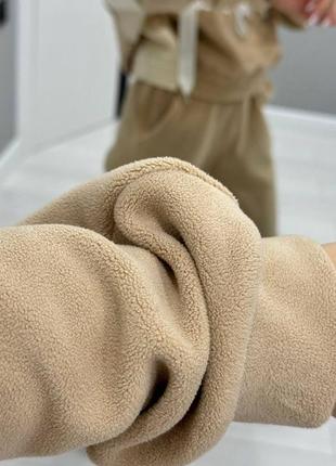 Жіночий теплий флісовий костюм з вишивкою