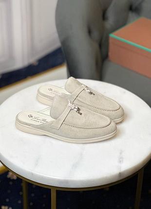 Мюлі loro piana