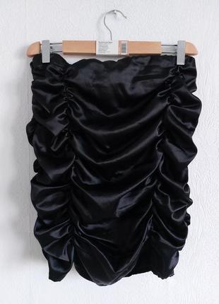 Актуальная атласная юбка с драпировкой