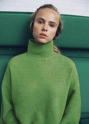 Яскравий зелений светр оверсайз zara мінімалістичний светр з горловиною салатовий светр пі...