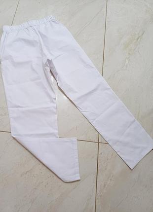 Белые медицинские брюки, медицинские штаны , медицинский костюм3 фото