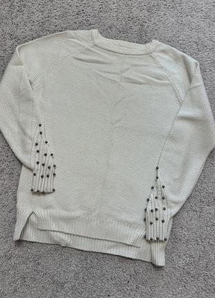 Светр з бісером