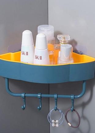Полка для ванной пластиковая угловая с крючками