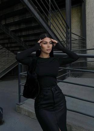 🔸кроп топ 
▪️модель: 1508